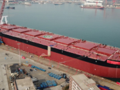400.000 Tonnen: Der Massengutfrachter „Ore Tianjin”