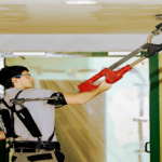 „Das Exoskelett Paexo unterstützt Mitarbeiter in der Produktion oder im Handwerk“