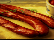 „Die Originale Kamenzer Brühwurst nach alter Tradition hergestellt“